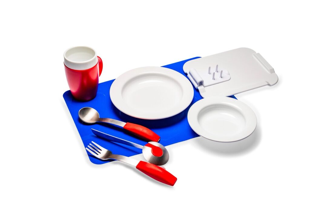 Kit repas (Assiette, bol, couteau, fourchette et cuillère)